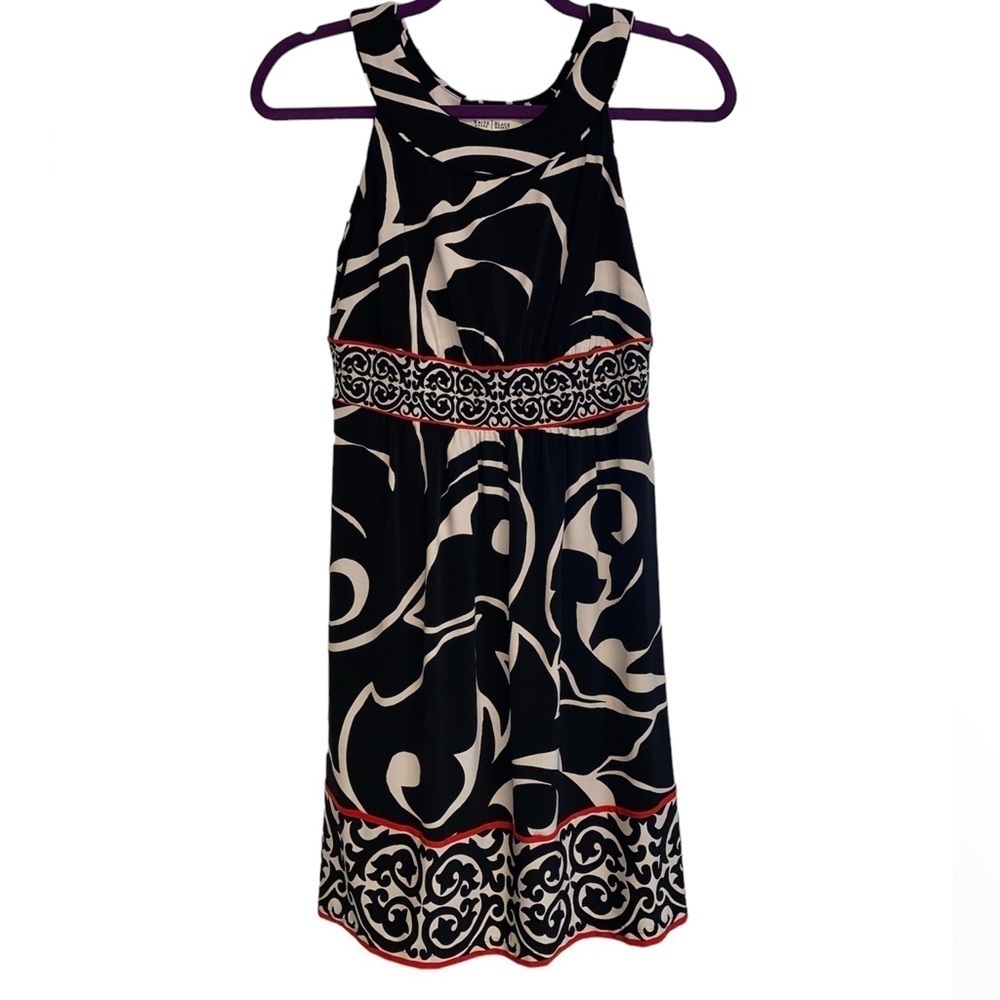 White House Black Market dress sleeveless crewneck knee length Size XSmall